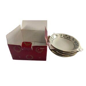 Vintage Royal Limited Holly Holiday 5.5 Inch Dessert Dishes Made In Japan W/Box
